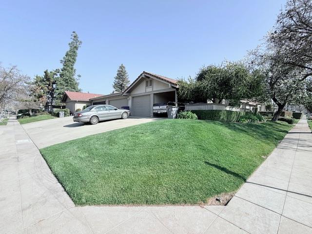 284 W Lexington Ave, Fresno, CA 93711