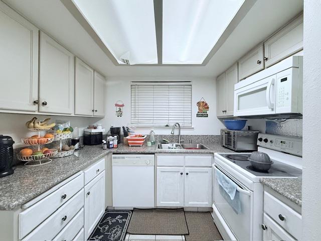 284 W Lexington Ave, Fresno, CA 93711