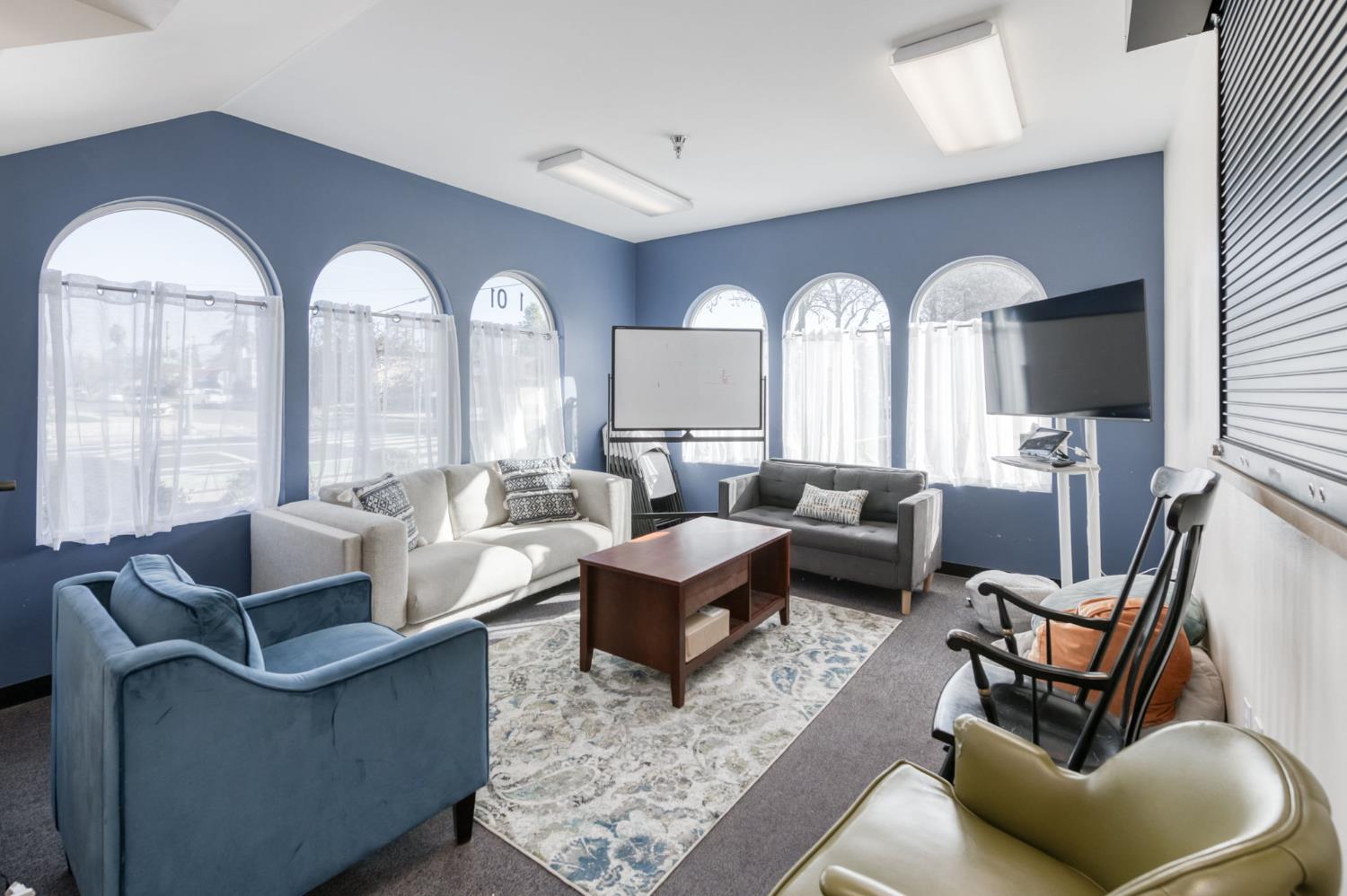 1401 N Wishon Ave, Fresno, CA 93728