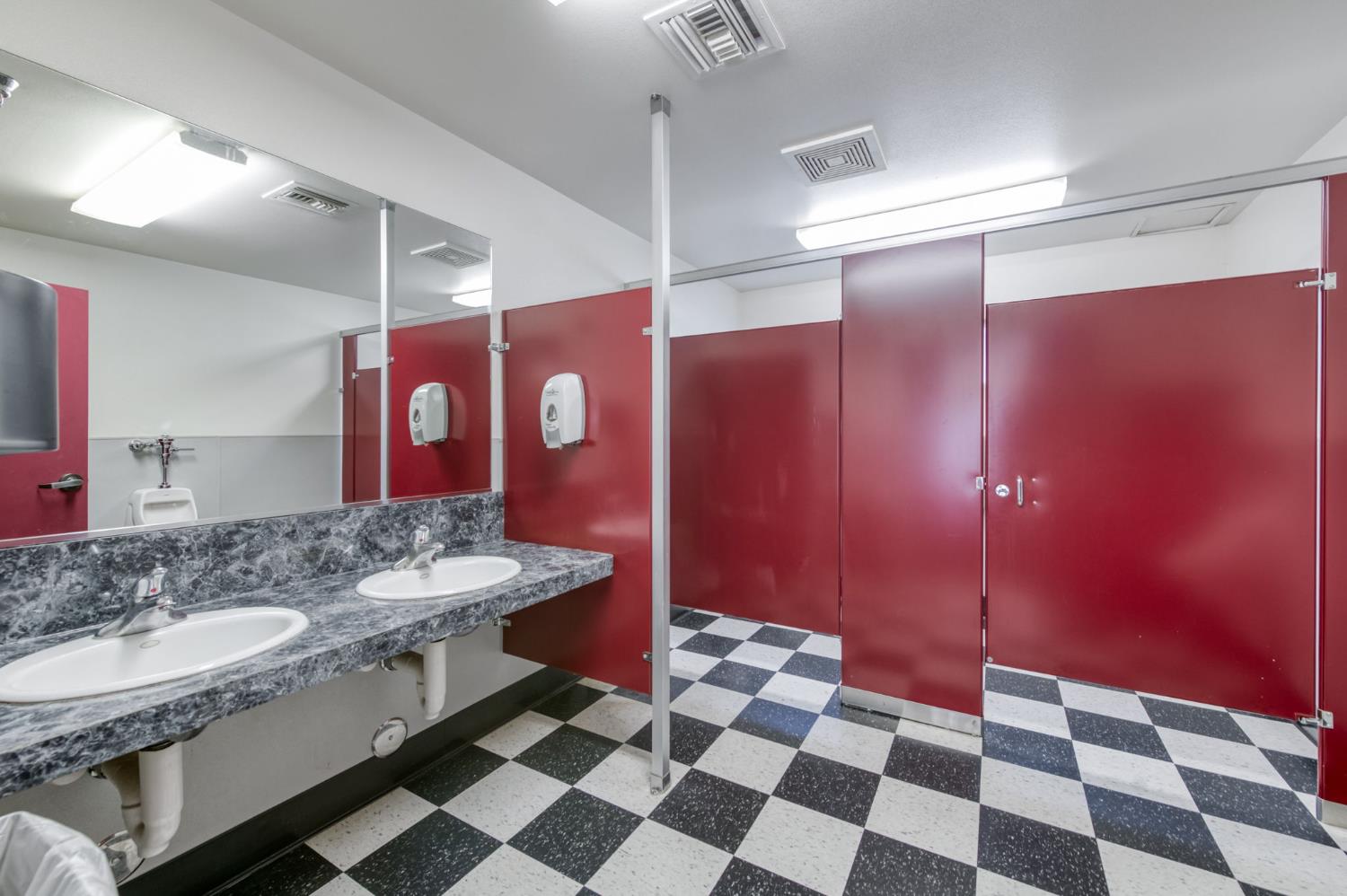 1401 N Wishon Ave, Fresno, CA 93728