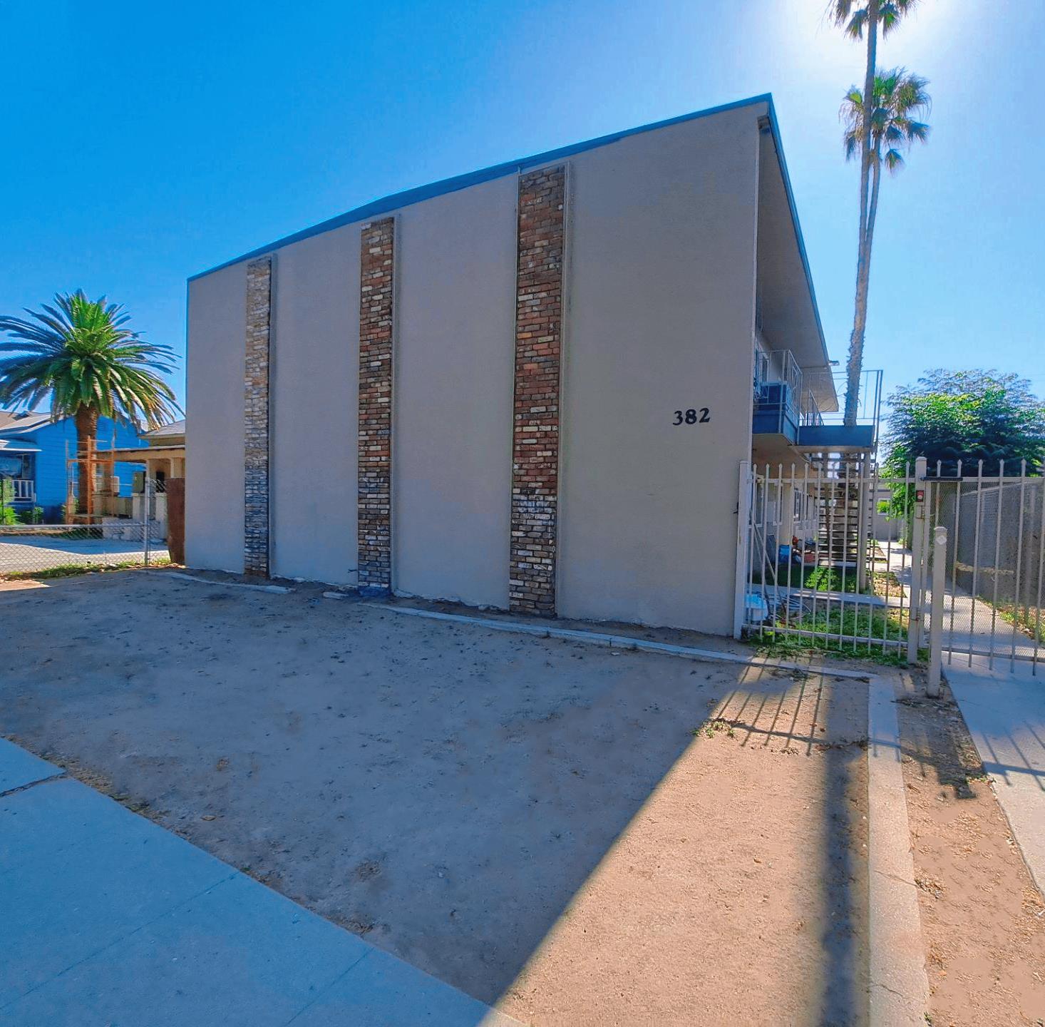 382 N Glenn Ave #A-E, Fresno, CA 93701