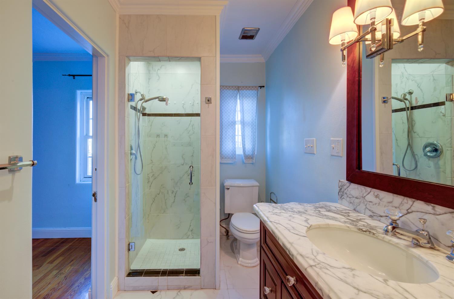 754 E Home Ave, Fresno, CA 93728