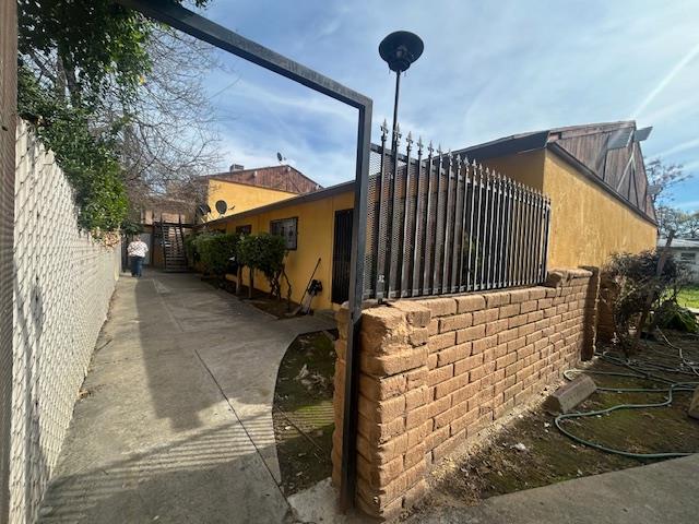 2218 N Glenn Ave, Fresno, CA 93704