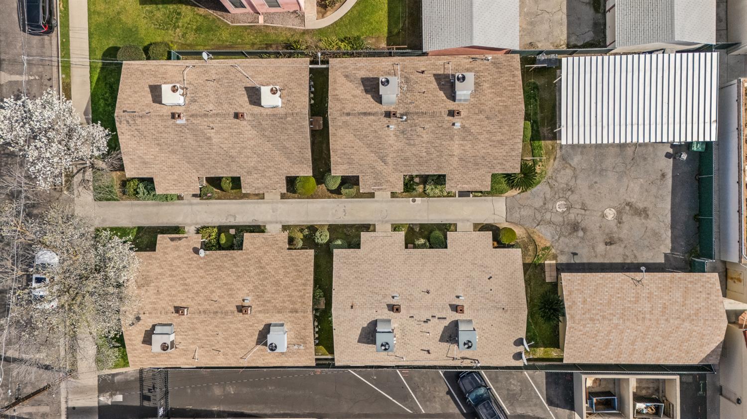 830 E Pine Ave, Fresno, CA 93728