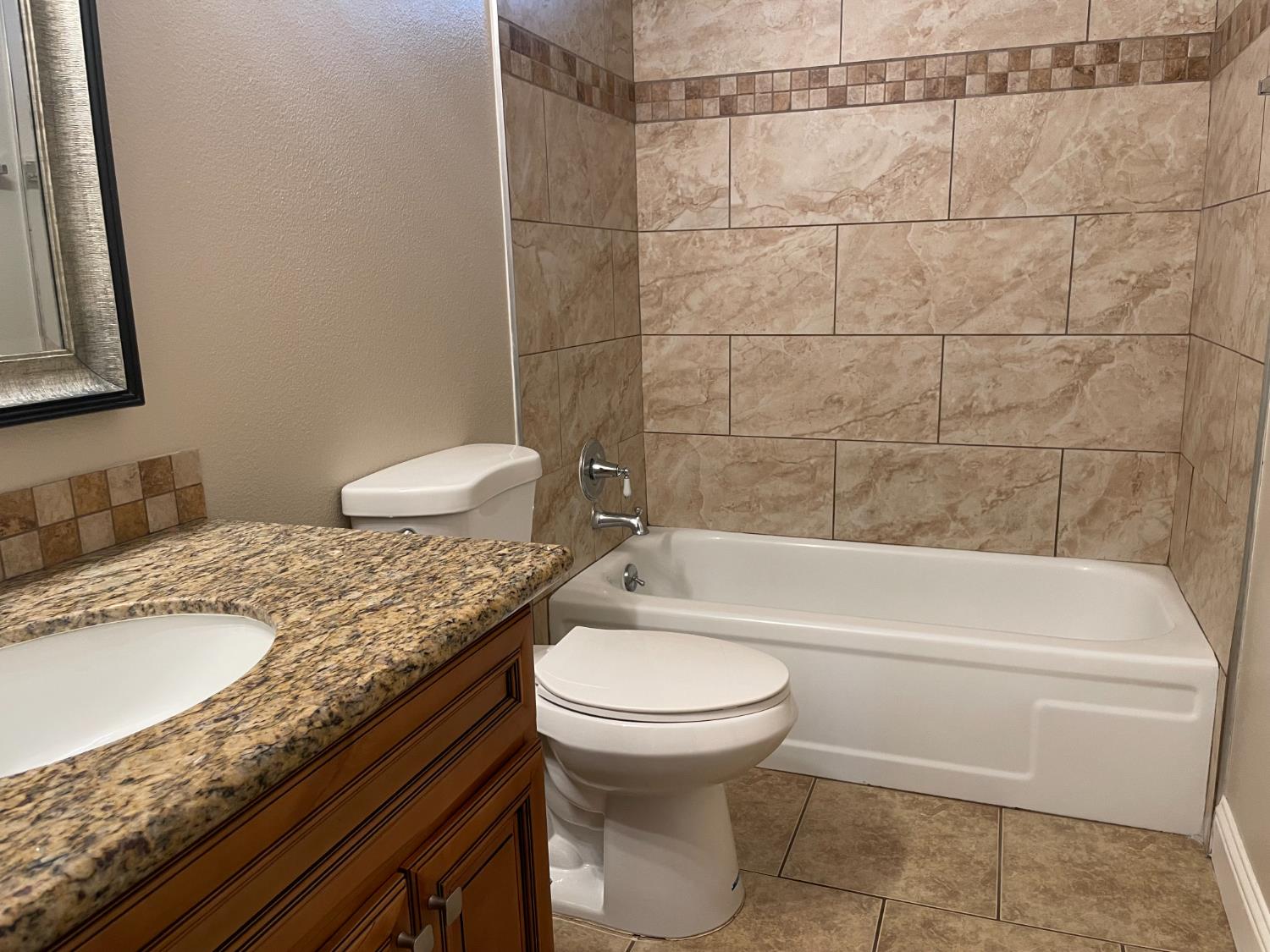 2538 N Thorne Ave, Fresno, CA 93704