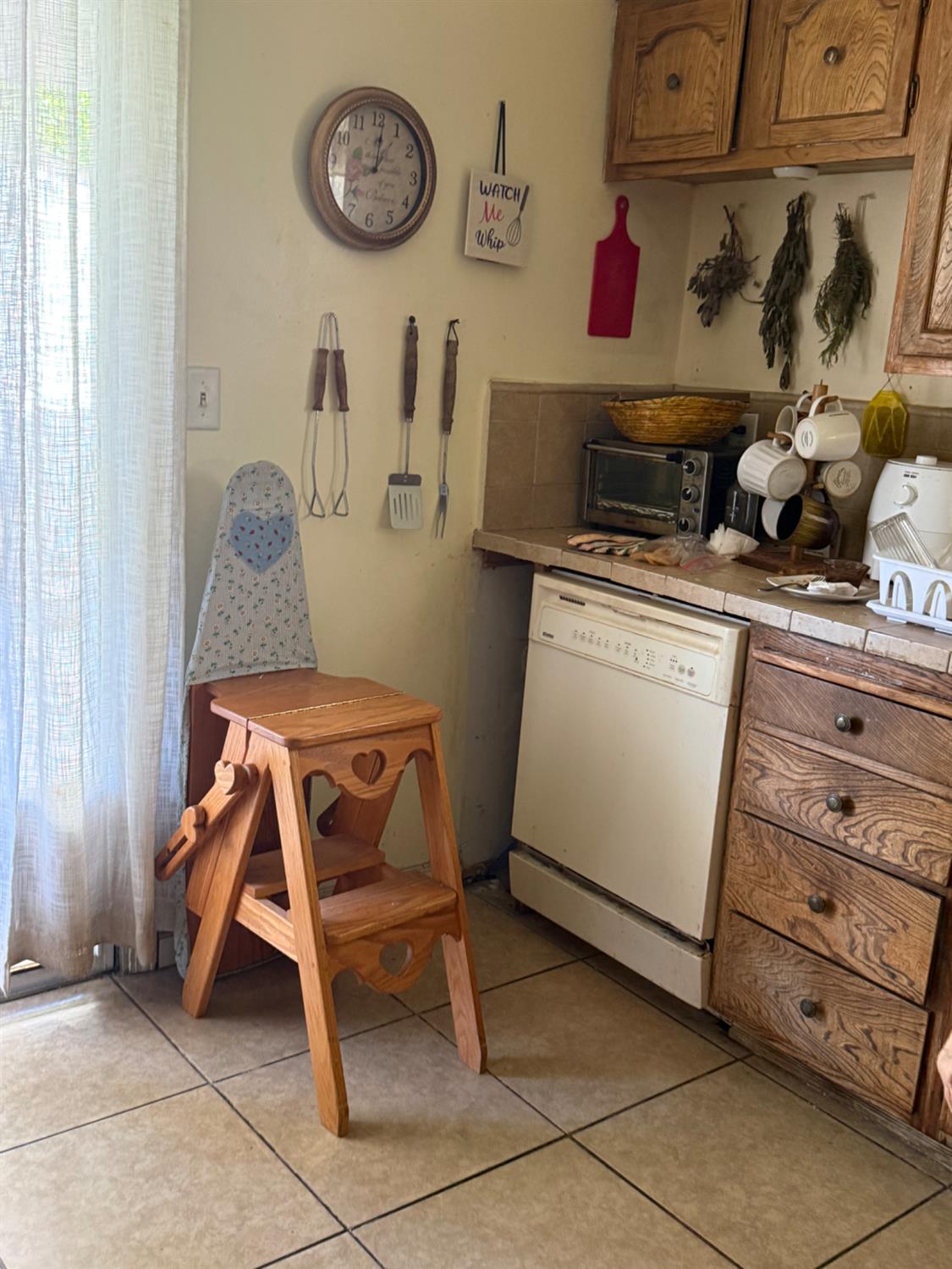 3719 3715 E Hampton Way E #2, Fresno, CA 93726