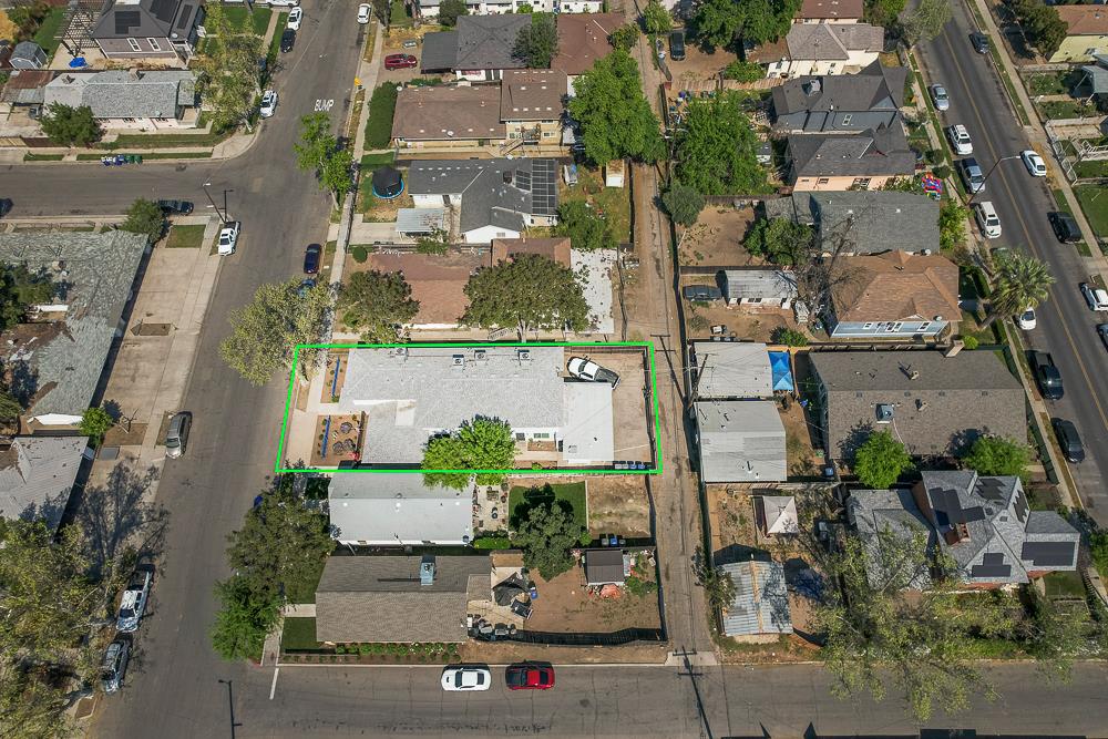 402 N Poplar Ave, Fresno, CA 93701