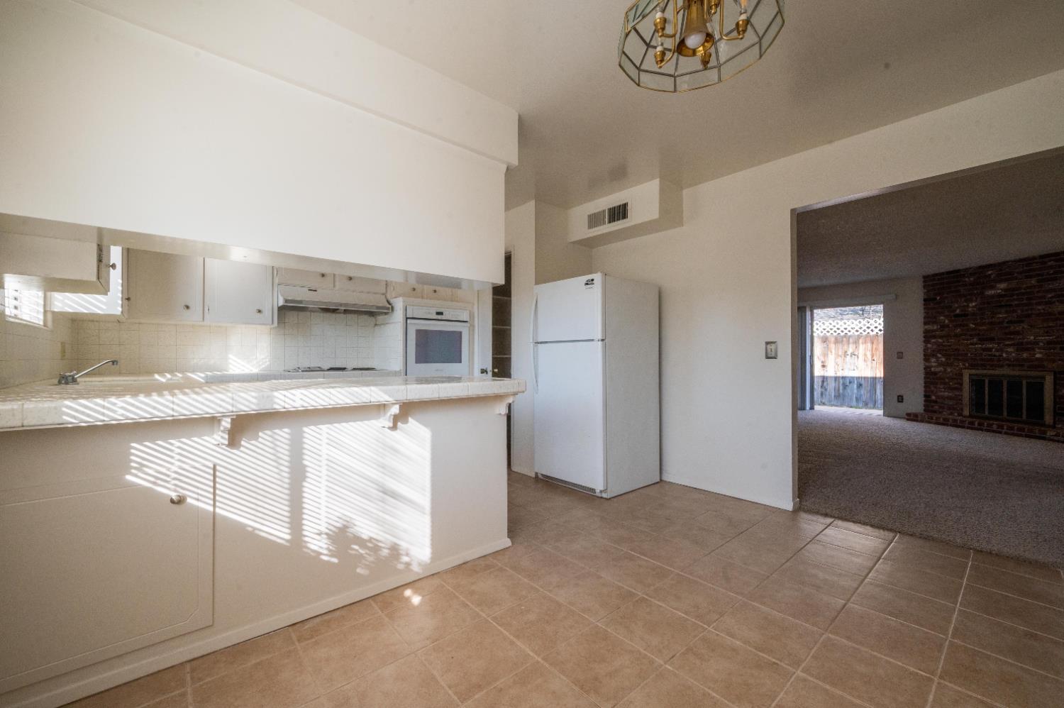 6416 N Remington Ave, Fresno, CA 93704