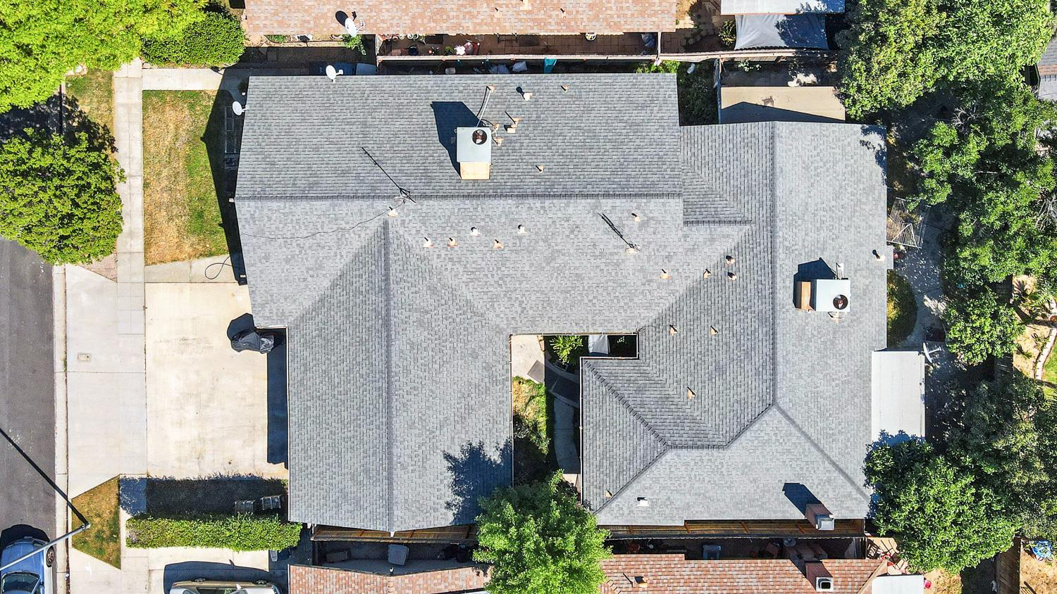 2045 W Simpson, Fresno, CA 93705