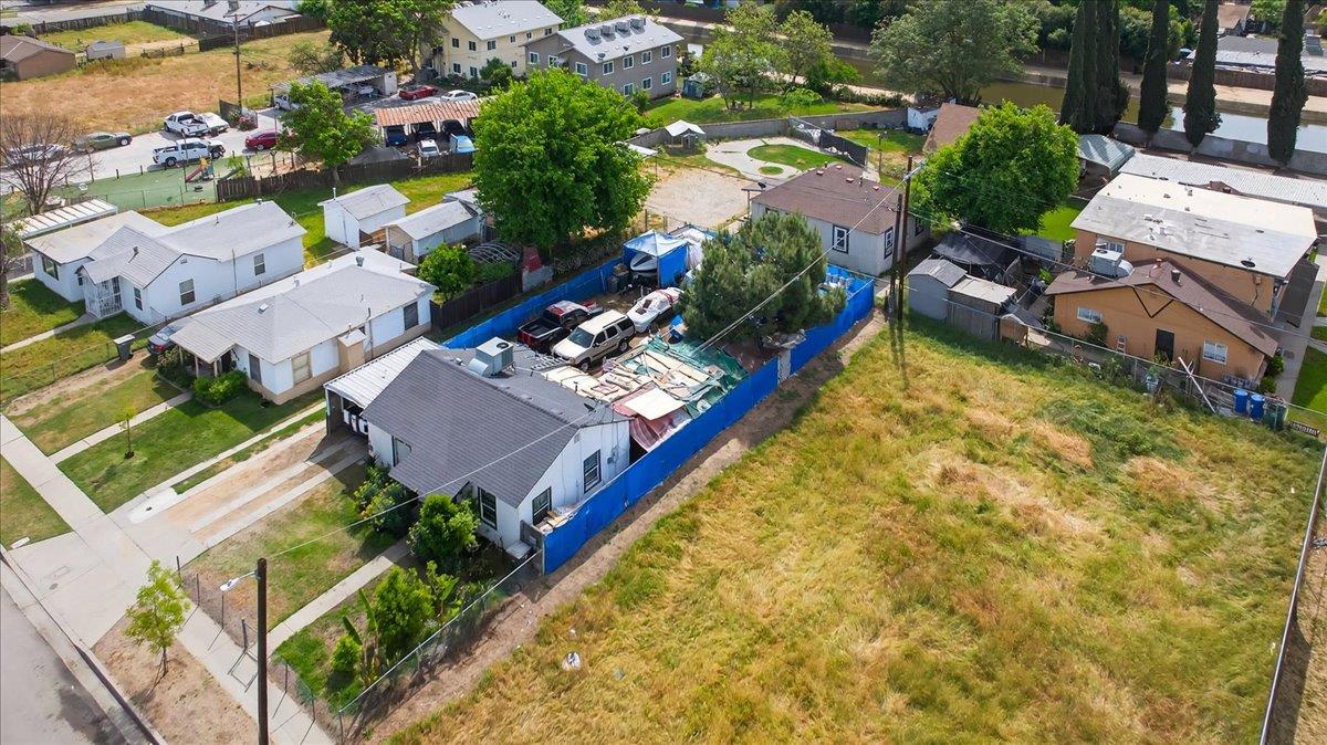 1328 1330 E Fedora Ave, Fresno, CA 93704