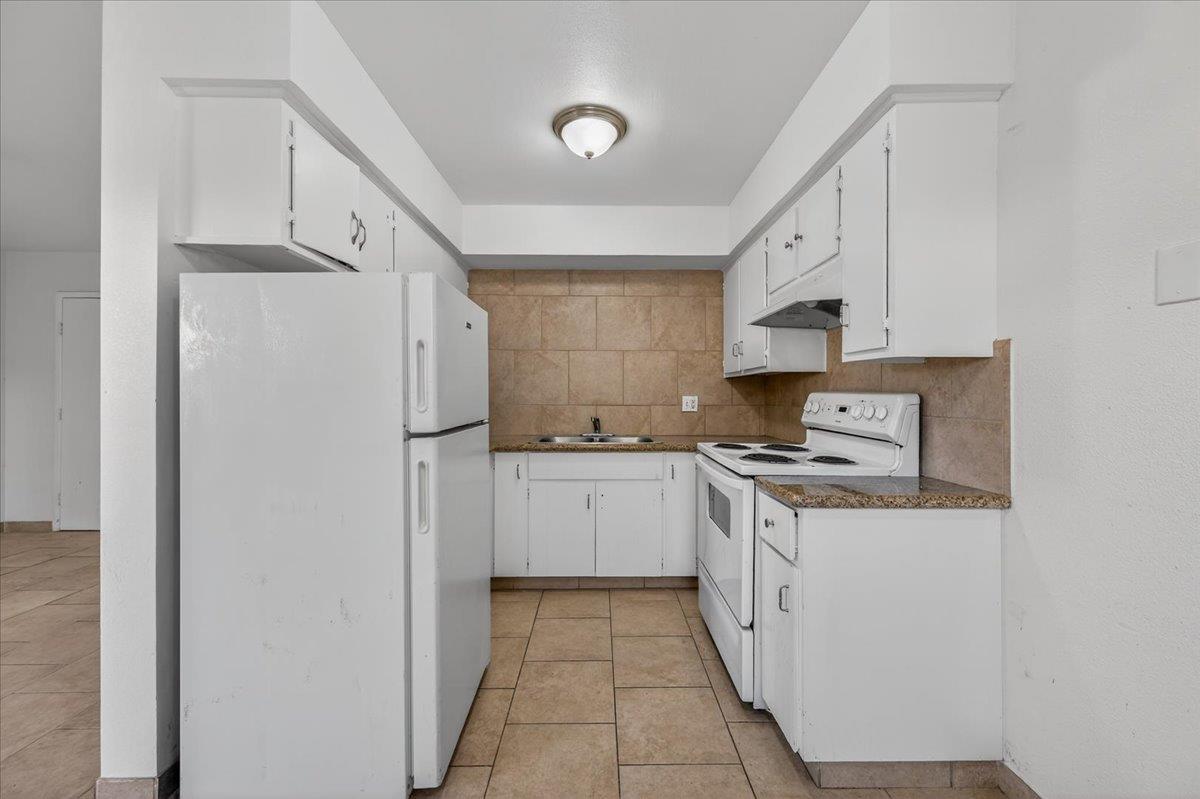 1348 E San Bruno Ave, Fresno, CA 93710