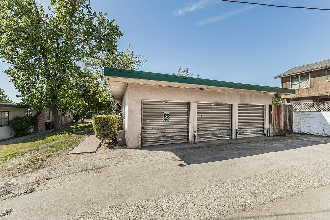 805 807 809 E Andrews Ave, Fresno, CA 93704