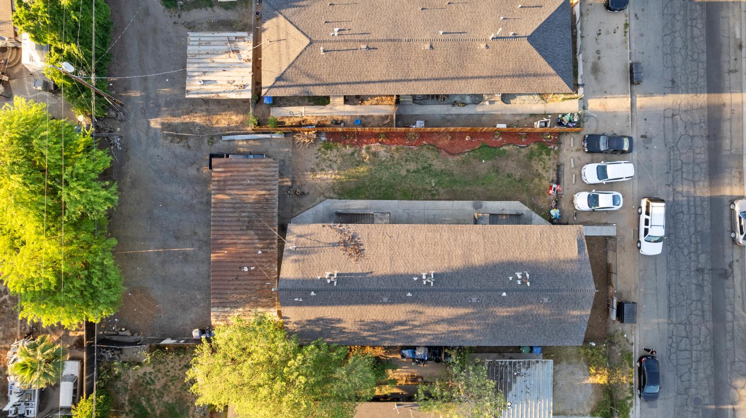 2452 S 9Th St, Fresno, CA 93725