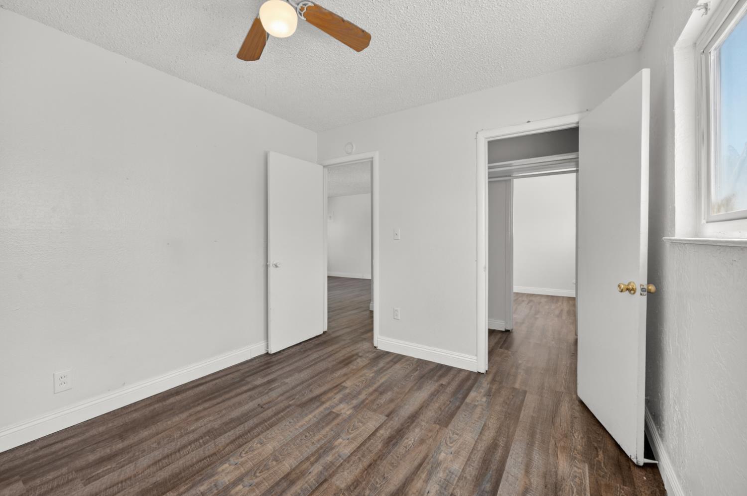 3940 E Burns Ave, Fresno, CA 93725