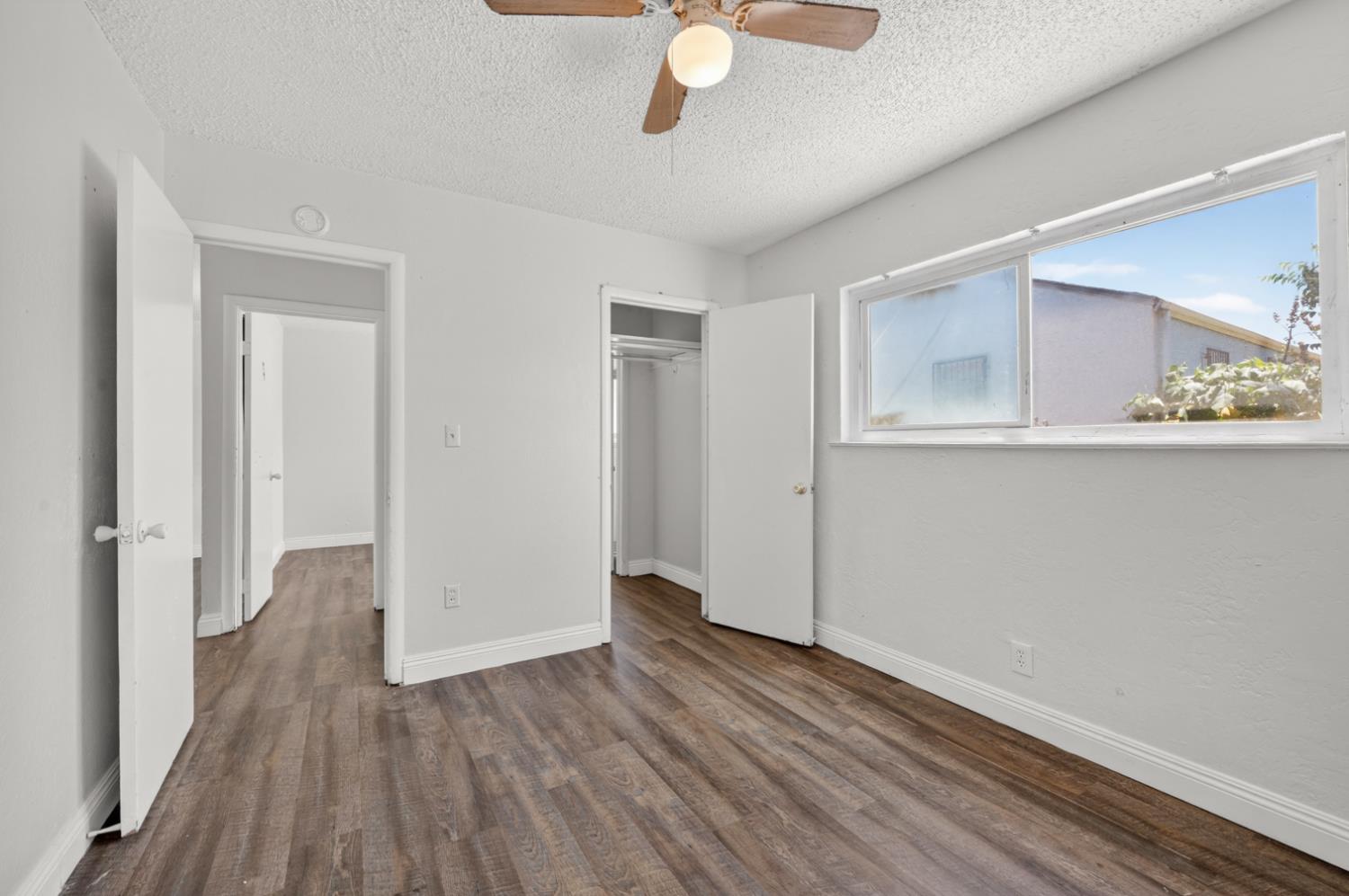 3940 E Burns Ave, Fresno, CA 93725