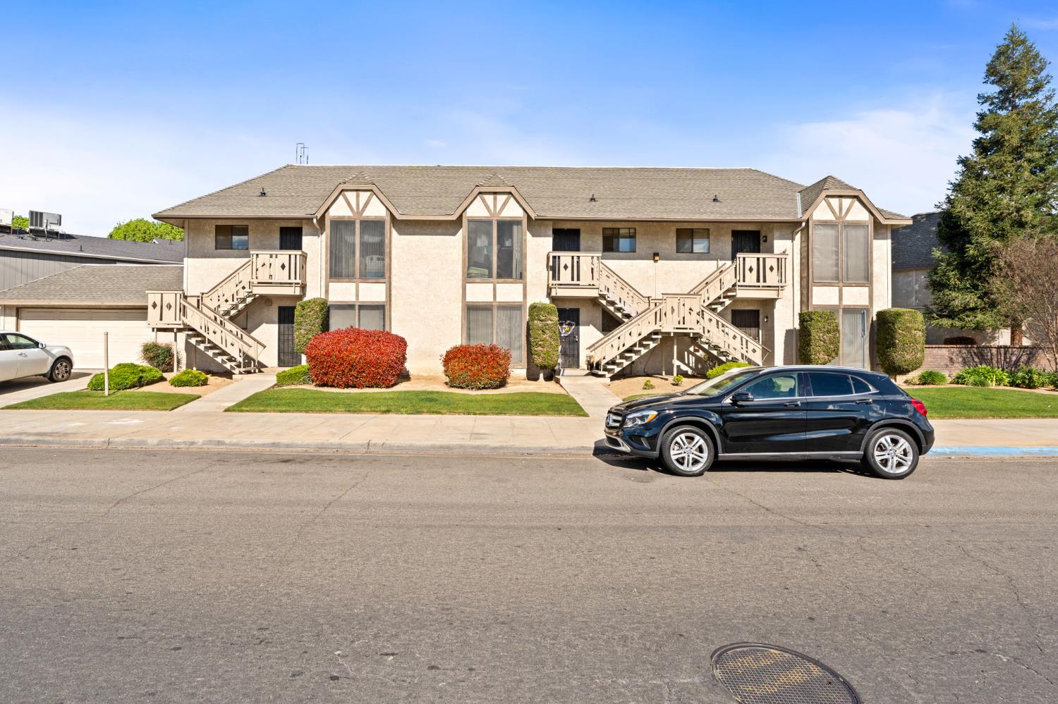 1550 W Swift, Fresno, CA 93705