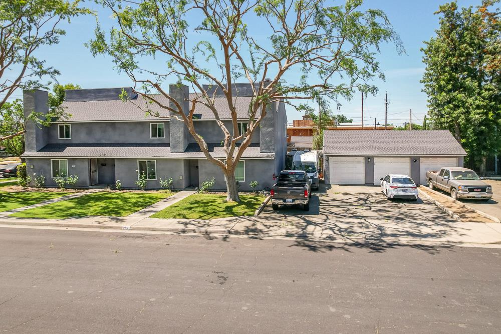 264 Osmun Ave, Clovis, CA 93612