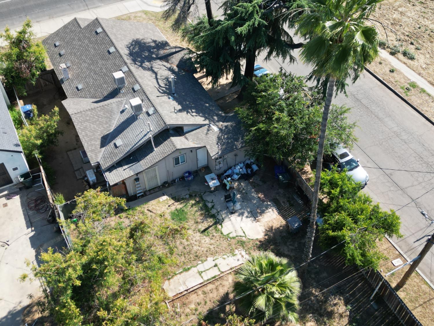 2901 E Olive Ave, Fresno, CA 93701