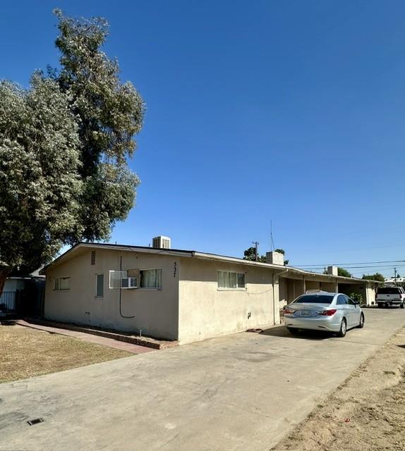 537 W University Ave, Fresno, CA 93705