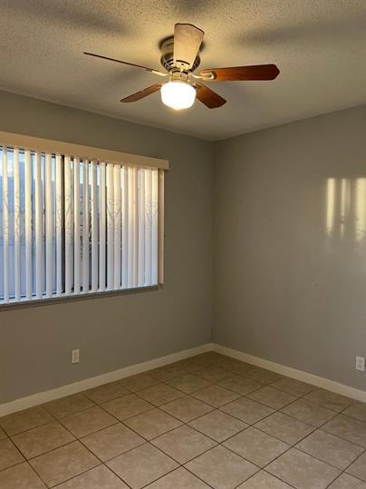 3555 E McKinley Ave, Fresno, CA 93703