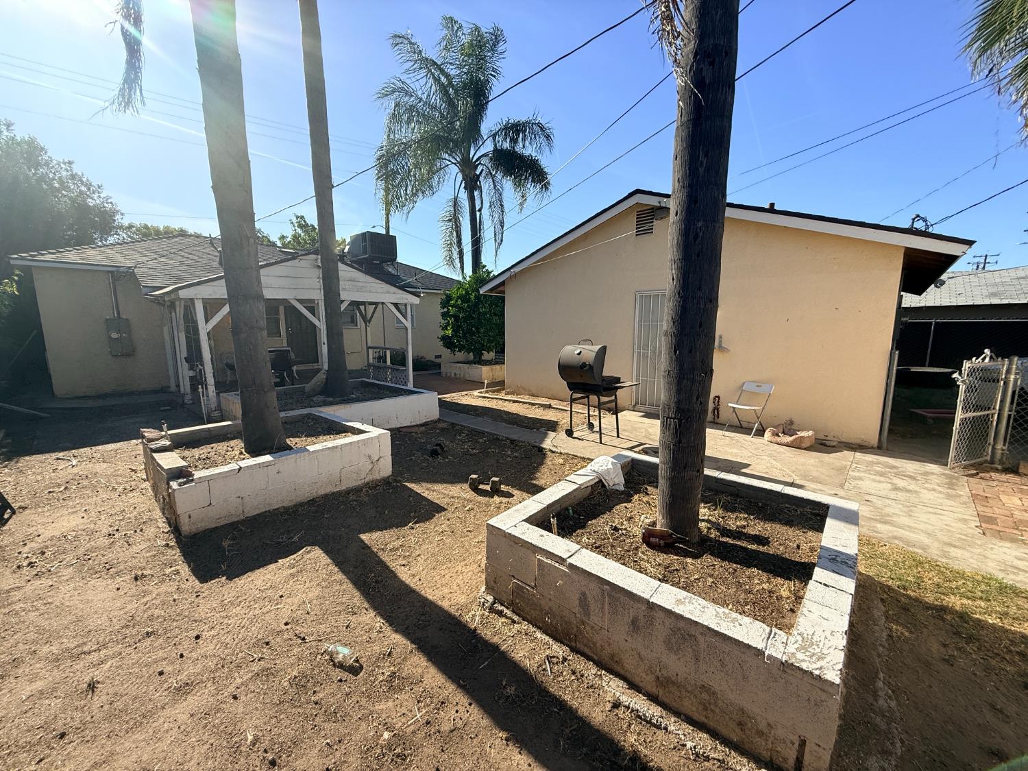 728 730 N Palm Ave, Fresno, CA 93728