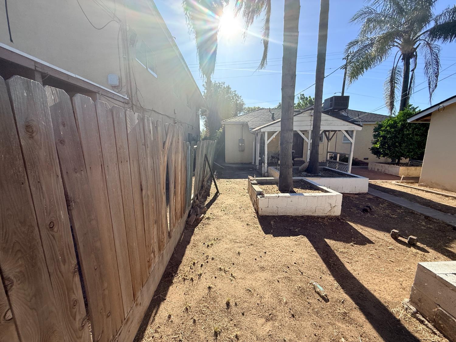 728 730 N Palm Ave, Fresno, CA 93728