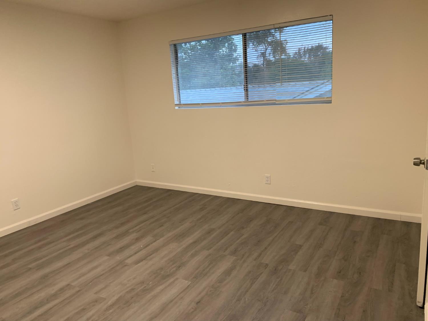 Open Photo