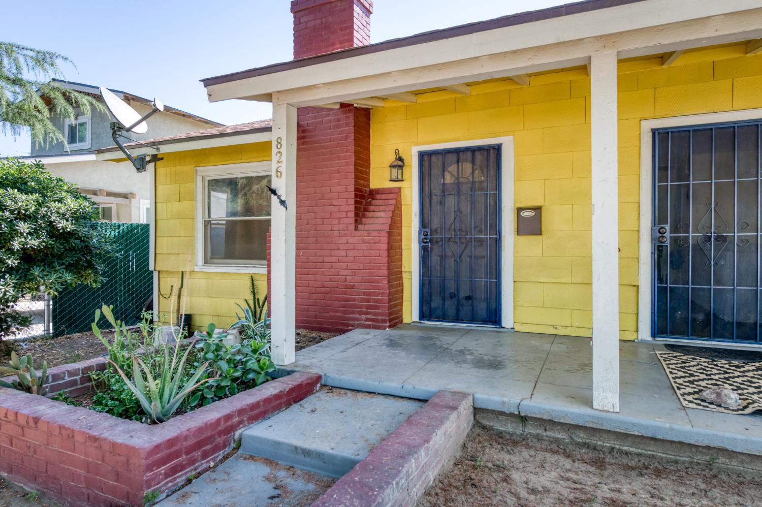 824 N Thorne Ave, Fresno, CA 93728