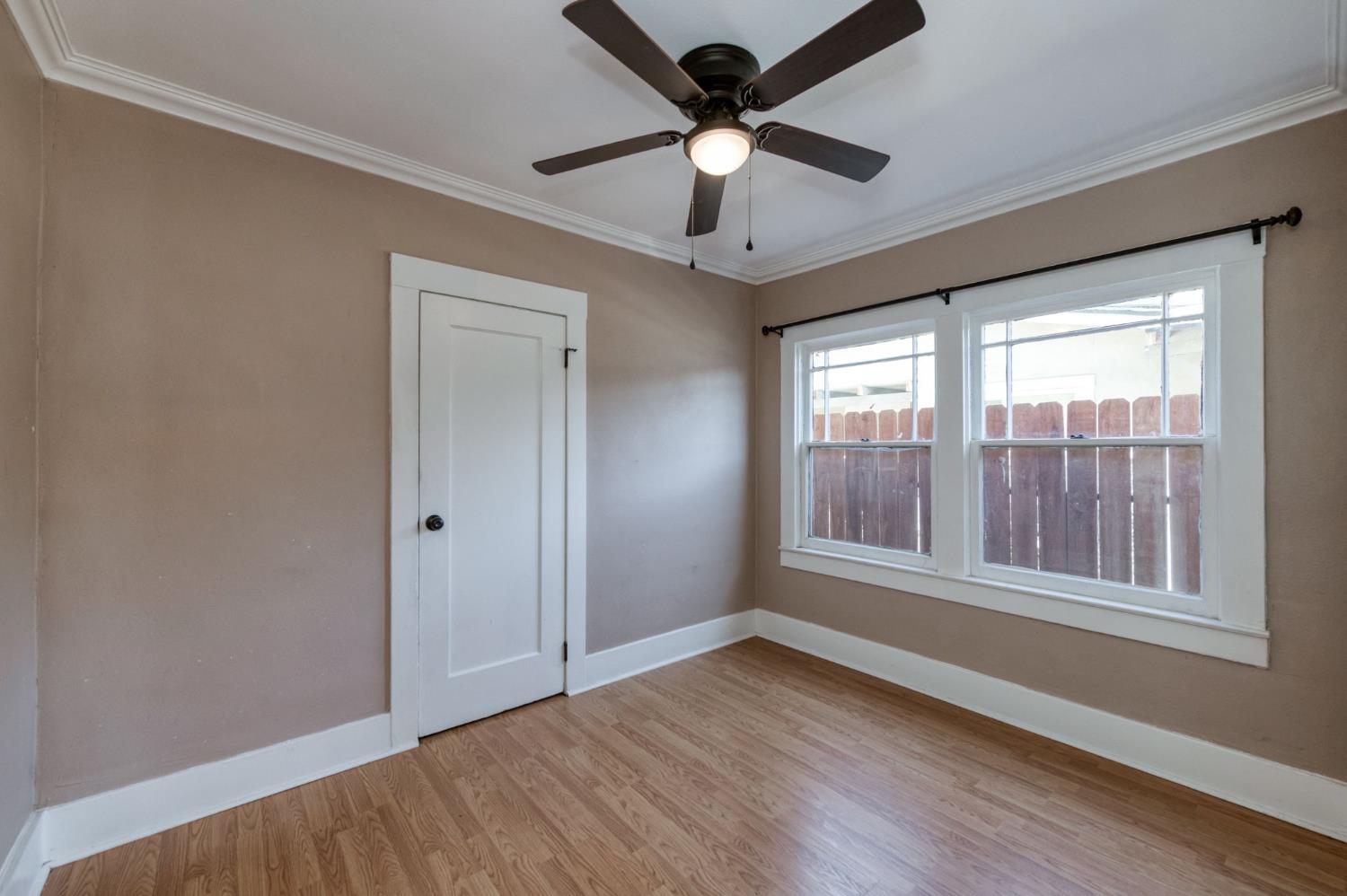 824 N Thorne Ave, Fresno, CA 93728