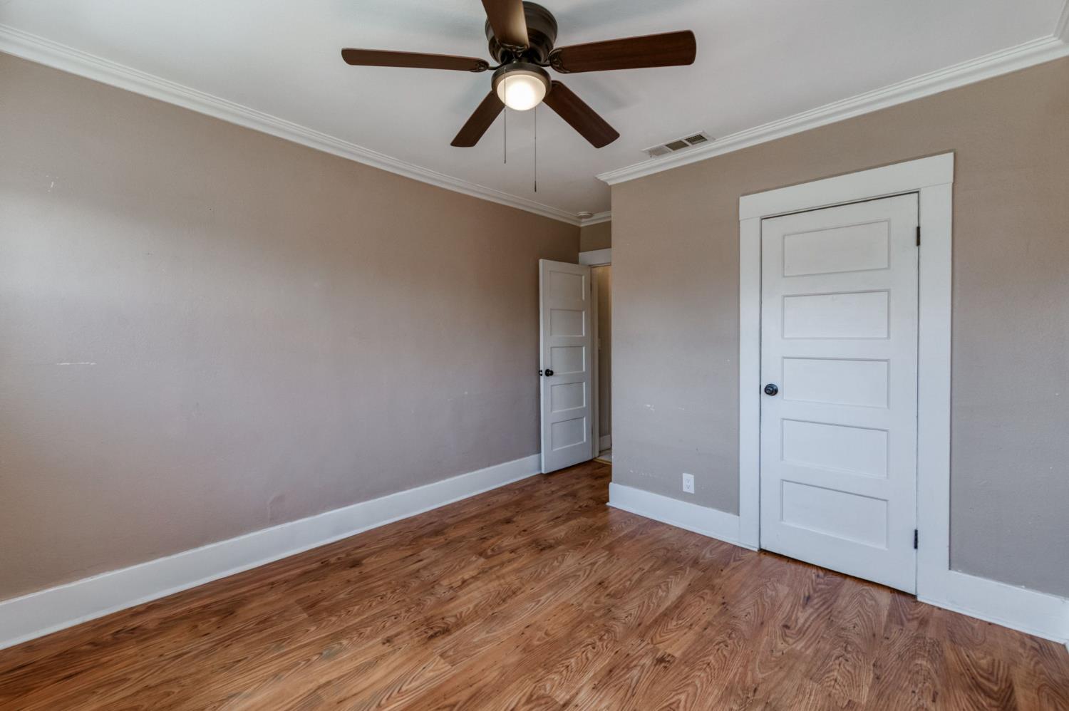 824 N Thorne Ave, Fresno, CA 93728