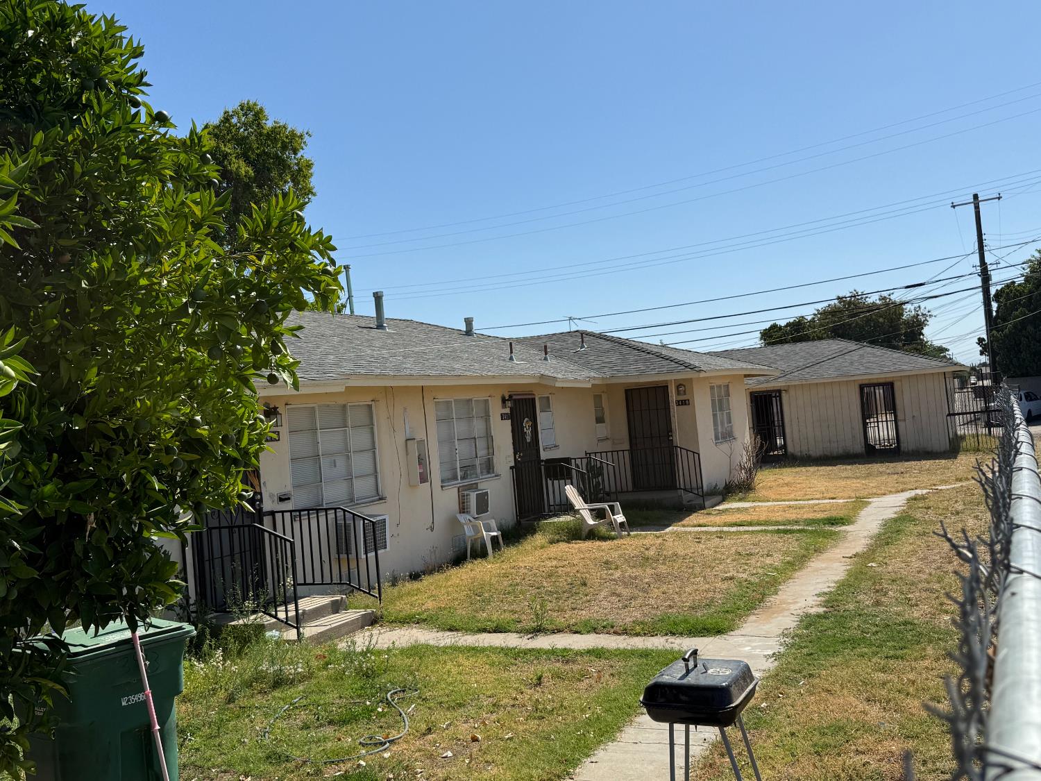 3413 3419 E Normal Ave, Fresno, CA 93703