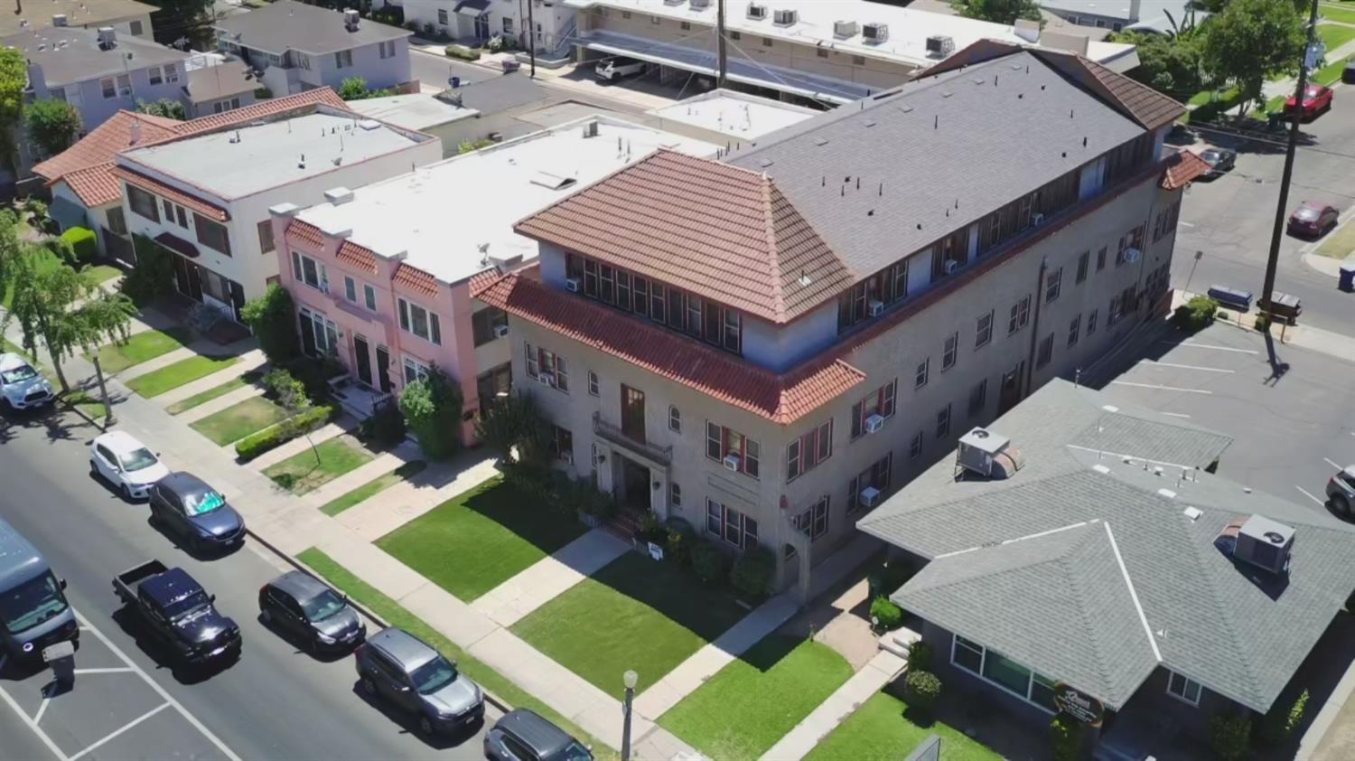 1561 N Van Ness Ave, Fresno, CA 93728