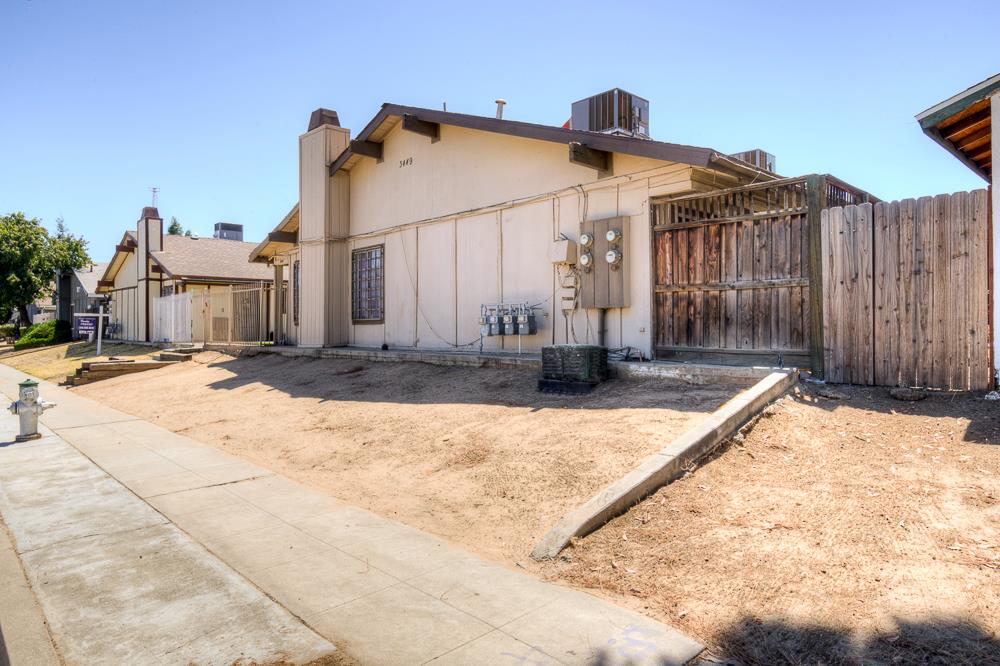 3449 N Marks Ave, Fresno, CA 93722