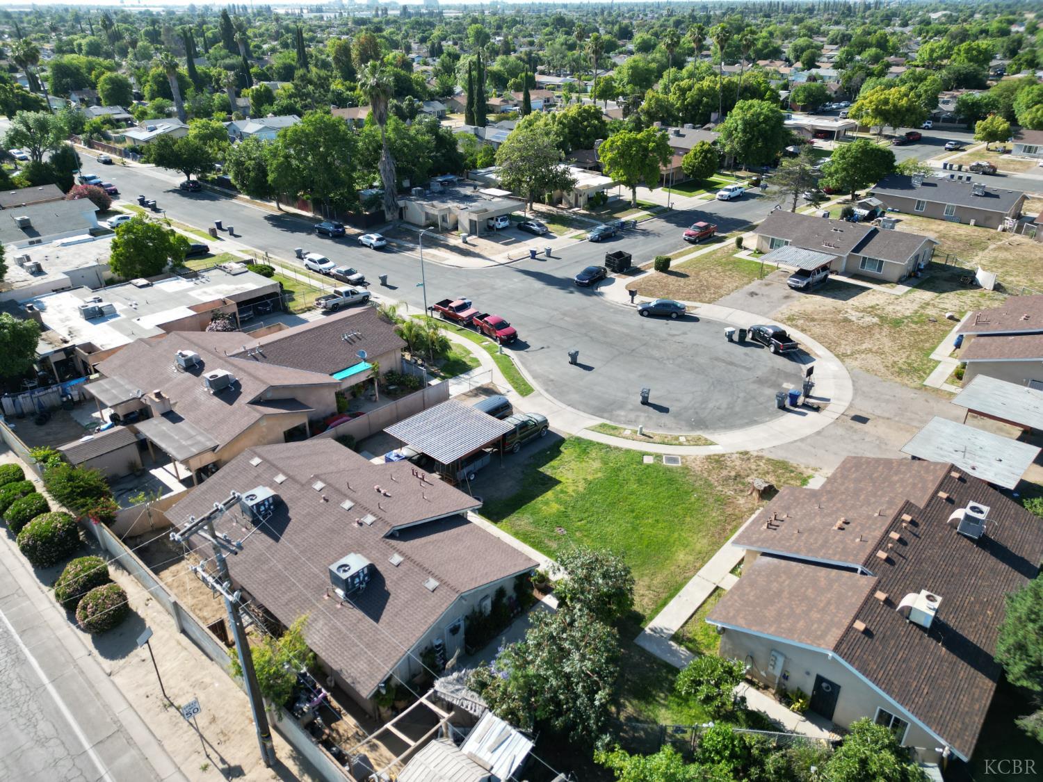 4778 E Hoxie Ave, Fresno, CA 93725