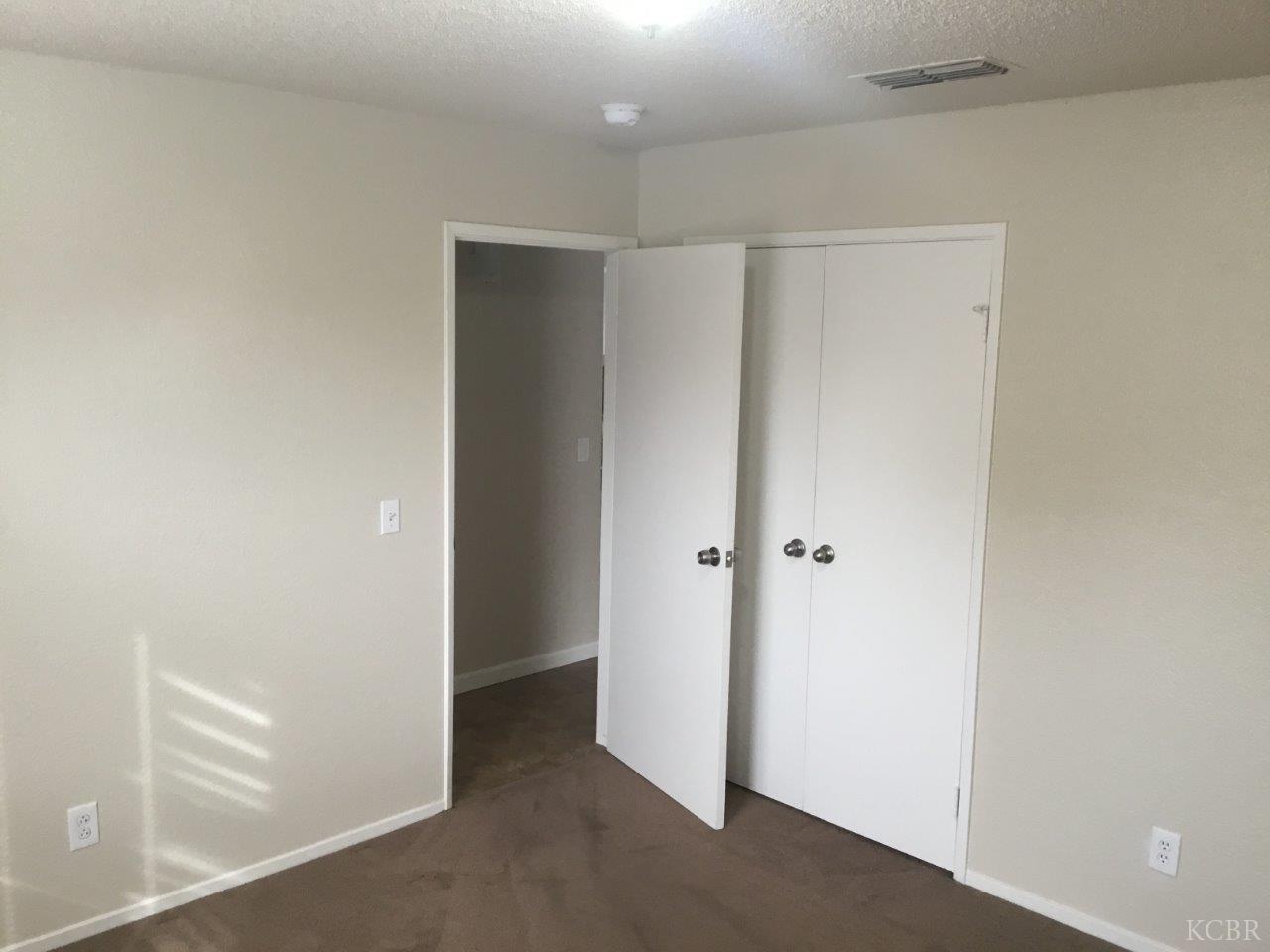 4778 E Hoxie Ave, Fresno, CA 93725