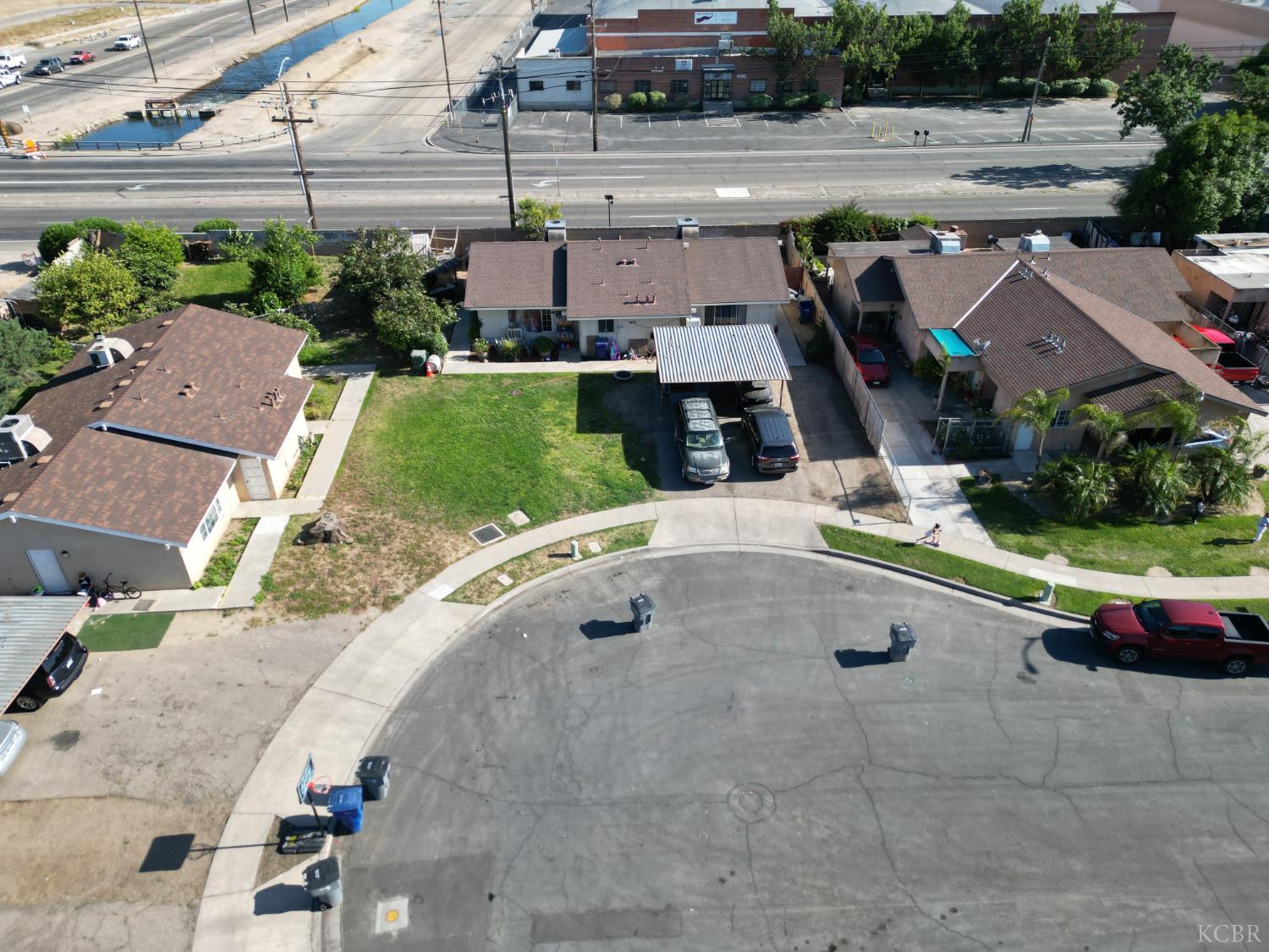 4778 E Hoxie Ave, Fresno, CA 93725