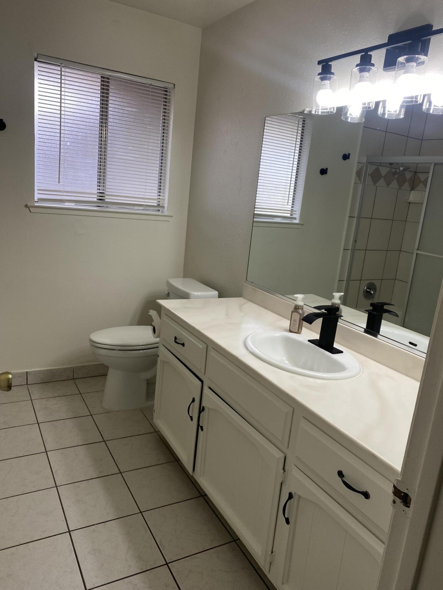 3136 W Austin Way, Fresno, CA 93722