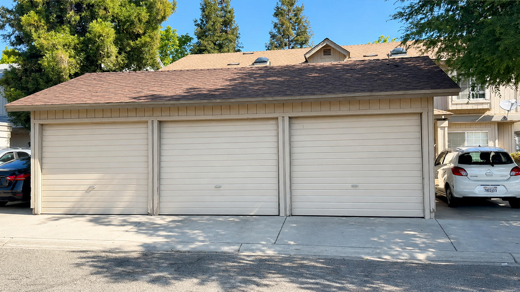 0 #191, Fresno, CA 93722