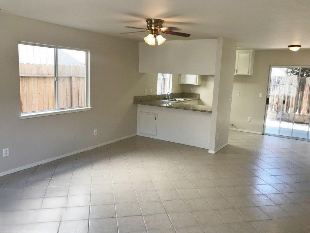 0 #191, Fresno, CA 93722