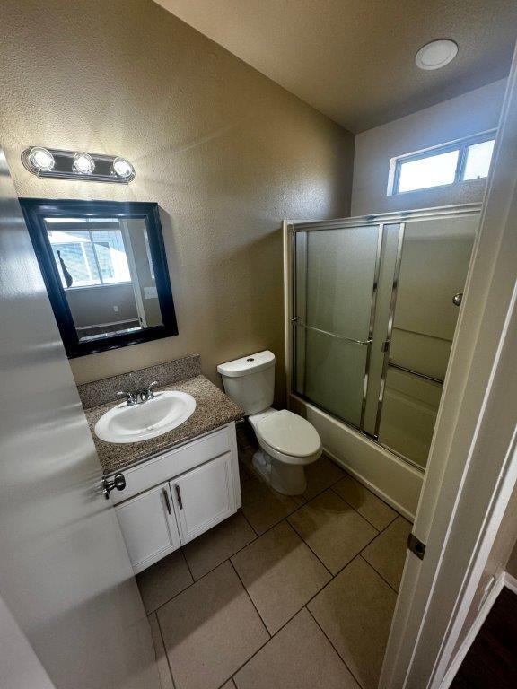 0 #191, Fresno, CA 93722